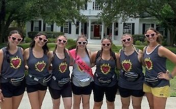 Group photo with matching outfits, Wilmington, North Carolina, USA. CC:TO