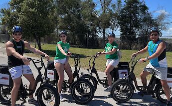 Photo in the sunshine, Wilmington, North Carolina, USA. CC:TO