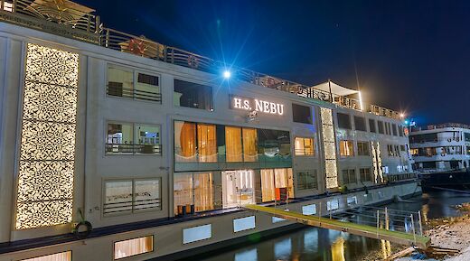 Nebu, Bike and Boat Tour