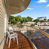 Owner Suite, Nebu, Bike and Boat Tour