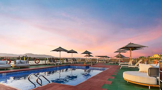 Pool, Nebu, Bike and Boat Tour