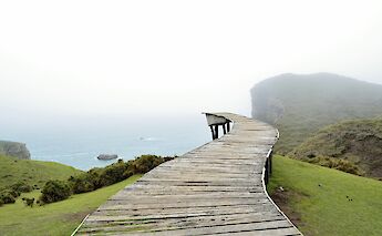 Muelle de las Almas overlooking the Pacific Ocean on Chiloé Island. f3nc0r3@Flickr