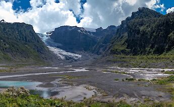 Glacial valley landscape in Chile. Serge@Flickr