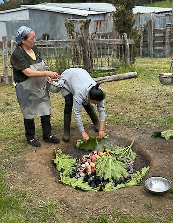 Traditional Curanto preparation.
