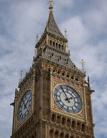 Big Ben clocktower, Houses of Parliament. C Photos@Unsplash