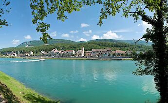Views across the Rhône River near Vienne. toST