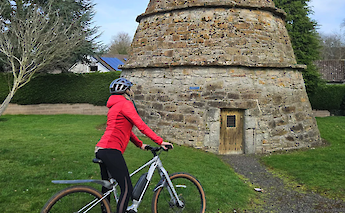 Cycling to hidden gems in St Andrews. CC:TO