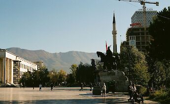Statue in Skanderbeg Square, Tirana, Albania. Daniel Silva@Unsplash