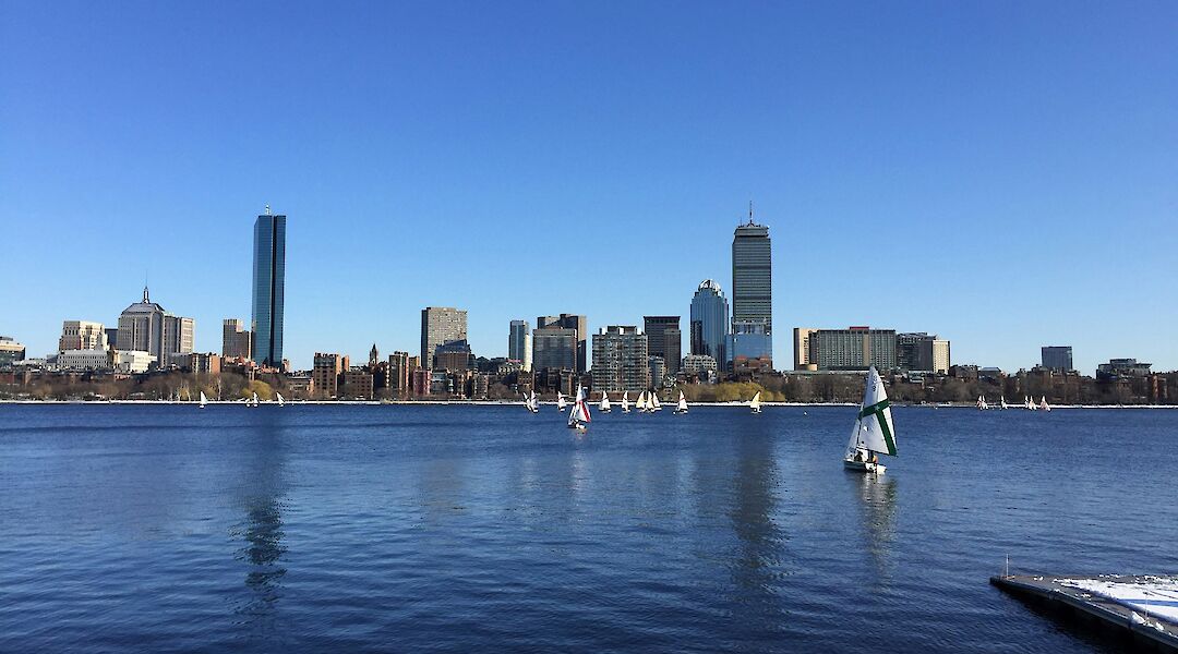 Boats in Boston Harbor, Massachusetts, USA. Guido Coppa@Unsplash