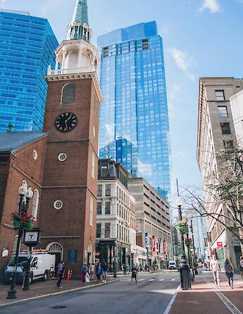 Diverse architecture of Boston, Massachusetts, USA. Yoav Aziz@Unsplash