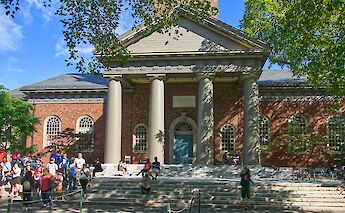 Architecture of Harvard, Boston, Massachusetts, USA. Pascal Bernardon@Unsplash