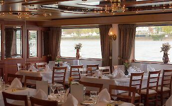 Restaurant, MS Switzerland, Bike and boat tour