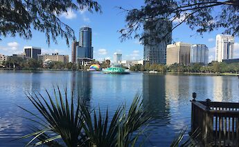 Orlando viewed through foliage, Florida, USA. Gary Borenstein@Unsplash