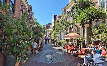 A charming street in the heart of Haarlem. nandasluijsmans@Flickr