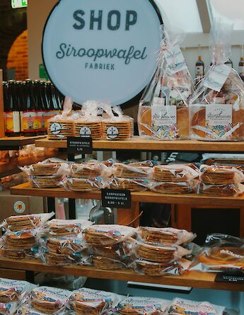 Stroopwafels, a beloved Dutch treat made with thin waffles and caramel syrup. SophieLeeTinYien@unsplash