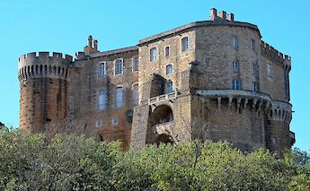 Château de Suze-la-Rousse. Patrick@Flickr