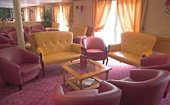 Lounge, Provence, Bike and Boat Tour