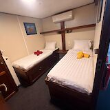 Twin cabin, Clair de Soleil, Bike and Boat Tour