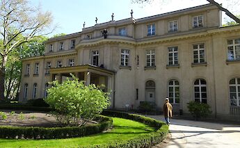 House of the Wannsee Conference near Berlin. CC:Palickap