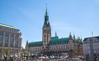 Hamburg City Hall. FrankRietsch@pexels