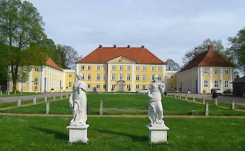 The Baroque manor house at Gut Wotersen. cc@UphoffHe