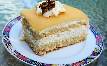 Slice of Lübeck marzipan cake. Kapa65@pixabay