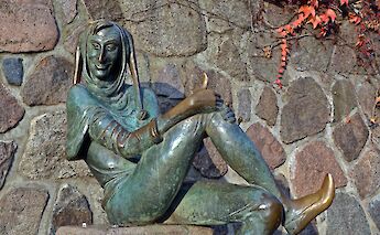 Statue of Till Eulenspiegel in Mölln. Bernswaelz:Pixabay
