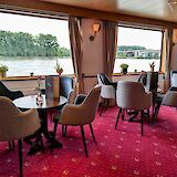 Lounge, Veloria, Bike and Boat Tour