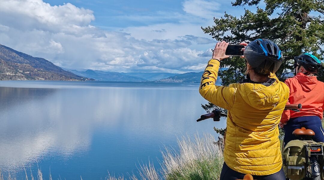 Taking photos of Okanagan Lake. CC:TO