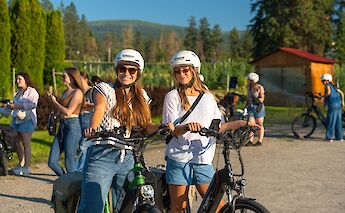 Leaving the winery on the e-bikes. CC:TO